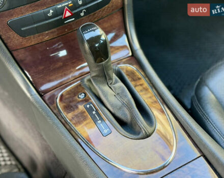 Сірий Мерседес Е-Клас, об'ємом двигуна 2.7 л та пробігом 400 тис. км за 8300 $, фото 44 на Automoto.ua