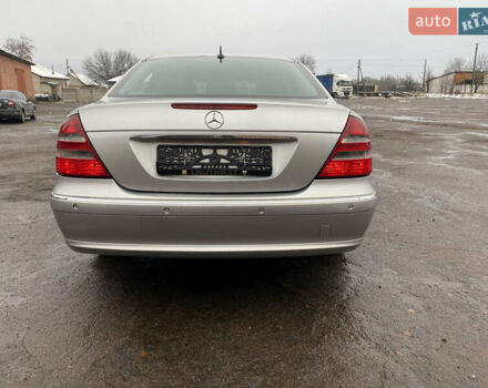 Сірий Мерседес Е-Клас, об'ємом двигуна 3.2 л та пробігом 272 тис. км за 3850 $, фото 20 на Automoto.ua