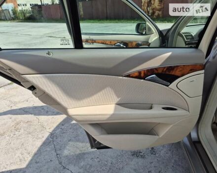 Сірий Мерседес Е-Клас, об'ємом двигуна 1.8 л та пробігом 281 тис. км за 11400 $, фото 23 на Automoto.ua