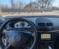 Серый Мерседес Е-Класс, объемом двигателя 3.2 л и пробегом 359 тыс. км за 7299 $, фото 16 на Automoto.ua