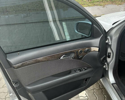 Сірий Мерседес Е-Клас, об'ємом двигуна 2.7 л та пробігом 349 тис. км за 8800 $, фото 23 на Automoto.ua