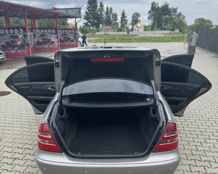 Серый Мерседес Е-Класс, объемом двигателя 2.7 л и пробегом 426 тыс. км за 6999 $, фото 13 на Automoto.ua