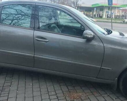 Сірий Мерседес Е-Клас, об'ємом двигуна 1.8 л та пробігом 385 тис. км за 5500 $, фото 2 на Automoto.ua