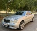 Сірий Мерседес Е-Клас, об'ємом двигуна 2.7 л та пробігом 380 тис. км за 2908 $, фото 1 на Automoto.ua