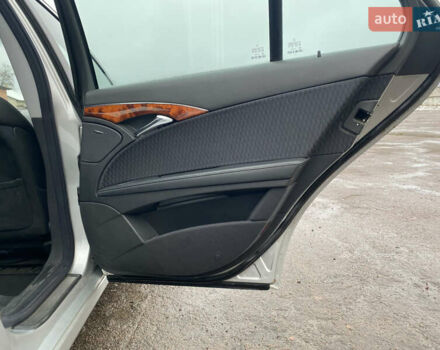 Сірий Мерседес Е-Клас, об'ємом двигуна 3.2 л та пробігом 272 тис. км за 3850 $, фото 38 на Automoto.ua