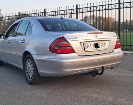 Сірий Мерседес Е-Клас, об'ємом двигуна 3 л та пробігом 300 тис. км за 3300 $, фото 2 на Automoto.ua