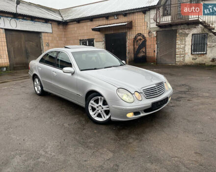 Сірий Мерседес Е-Клас, об'ємом двигуна 3.2 л та пробігом 272 тис. км за 3850 $, фото 5 на Automoto.ua
