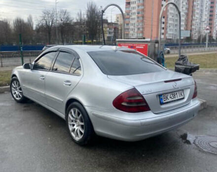 Серый Мерседес Е-Класс, объемом двигателя 2.2 л и пробегом 410 тыс. км за 5500 $, фото 10 на Automoto.ua