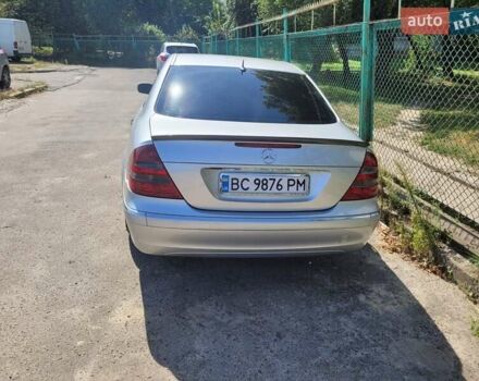Сірий Мерседес Е-Клас, об'ємом двигуна 2.15 л та пробігом 350 тис. км за 7500 $, фото 1 на Automoto.ua