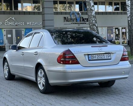 Серый Мерседес Е-Класс, объемом двигателя 2.1 л и пробегом 300 тыс. км за 5500 $, фото 7 на Automoto.ua