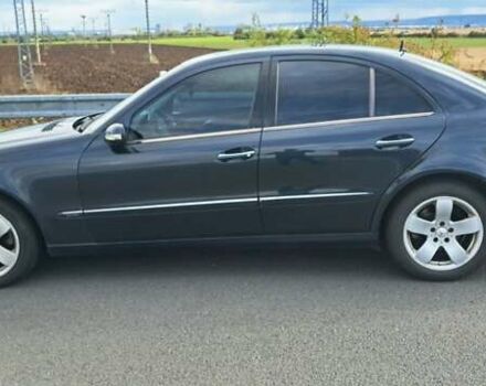 Серый Мерседес Е-Класс, объемом двигателя 2.69 л и пробегом 320 тыс. км за 7300 $, фото 3 на Automoto.ua