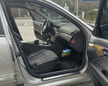 Сірий Мерседес Е-Клас, об'ємом двигуна 2.7 л та пробігом 338 тис. км за 8500 $, фото 11 на Automoto.ua