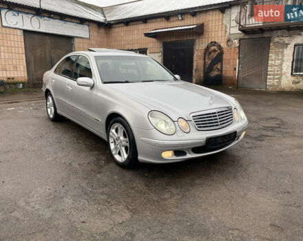 Сірий Мерседес Е-Клас, об'ємом двигуна 3.2 л та пробігом 272 тис. км за 3850 $, фото 8 на Automoto.ua