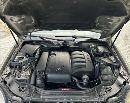 Мерседес Е-Клас 2004 у Каменце-Подольском на Automoto.ua Сірий Мерседес Е-Клас, об'ємом двигуна 2.1 л та пробігом 312 тис. км за 6600 $, фото 15 на Automoto.ua