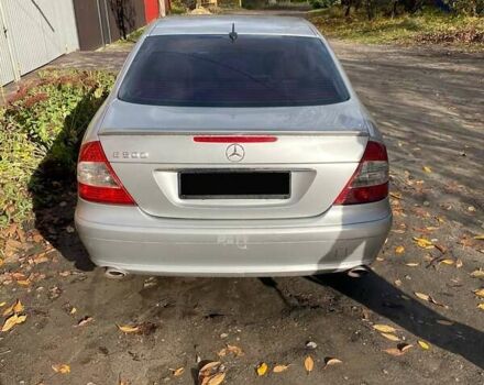 Сірий Мерседес Е-Клас, об'ємом двигуна 5 л та пробігом 350 тис. км за 8800 $, фото 2 на Automoto.ua