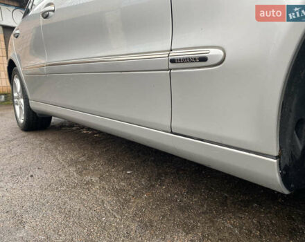 Сірий Мерседес Е-Клас, об'ємом двигуна 3.2 л та пробігом 272 тис. км за 3850 $, фото 48 на Automoto.ua