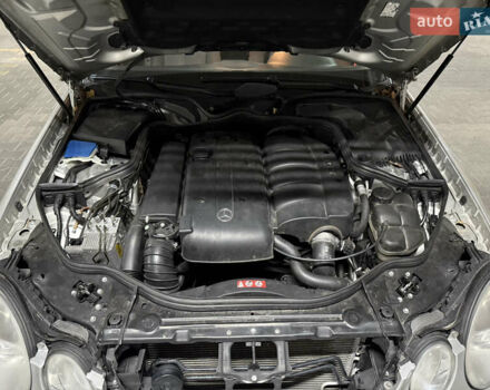 Серый Мерседес Е-Класс, объемом двигателя 2.15 л и пробегом 306 тыс. км за 7800 $, фото 15 на Automoto.ua