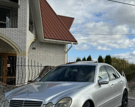 Мерседес Е-Клас 2004 у Вінниці на Automoto.ua Сірий Мерседес Е-Клас, об'ємом двигуна 1.8 л та пробігом 459 тис. км за 4799 $, фото 5 на Automoto.ua