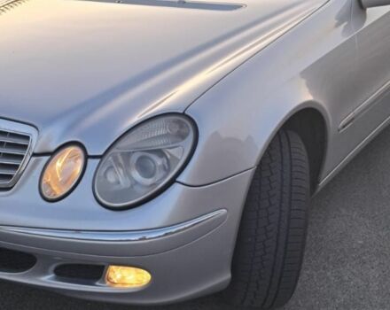 Сірий Мерседес Е-Клас, об'ємом двигуна 3 л та пробігом 300 тис. км за 3300 $, фото 3 на Automoto.ua