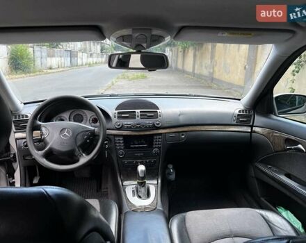 Серый Мерседес Е-Класс, объемом двигателя 1.8 л и пробегом 382 тыс. км за 6500 $, фото 9 на Automoto.ua