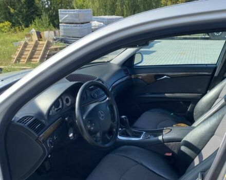 Сірий Мерседес Е-Клас, об'ємом двигуна 2.7 л та пробігом 3 тис. км за 7800 $, фото 3 на Automoto.ua