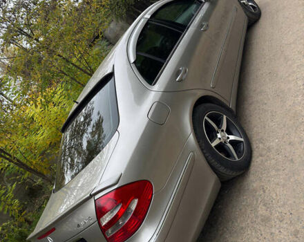 Мерседес Е-Клас 2004 у Одесі на Automoto.ua Сірий Мерседес Е-Клас, об'ємом двигуна 3.2 л та пробігом 200 тис. км за 8000 $, фото 7 на Automoto.ua