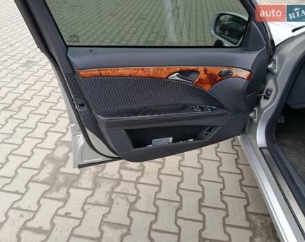 Серый Мерседес Е-Класс, объемом двигателя 2.1 л и пробегом 326 тыс. км за 7200 $, фото 16 на Automoto.ua