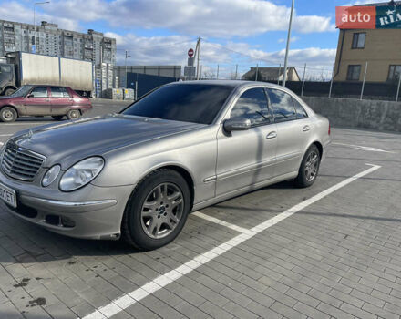Сірий Мерседес Е-Клас, об'ємом двигуна 2.7 л та пробігом 287 тис. км за 9000 $, фото 19 на Automoto.ua