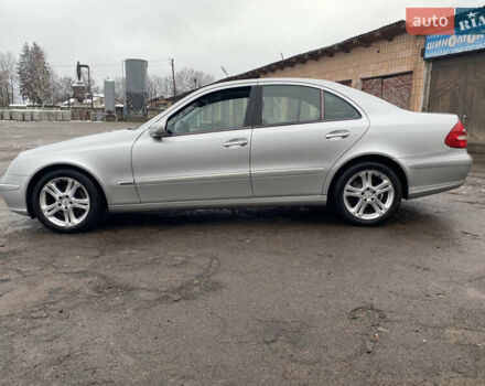 Сірий Мерседес Е-Клас, об'ємом двигуна 3.2 л та пробігом 272 тис. км за 3850 $, фото 14 на Automoto.ua