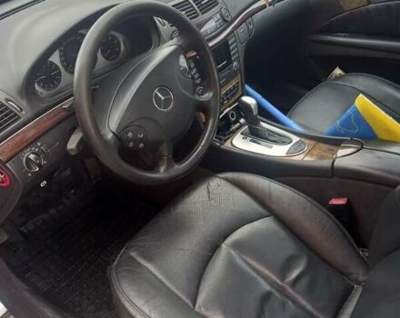 Серый Мерседес Е-Класс, объемом двигателя 2.7 л и пробегом 380 тыс. км за 6200 $, фото 7 на Automoto.ua