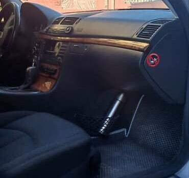 Серый Мерседес Е-Класс, объемом двигателя 1.8 л и пробегом 289 тыс. км за 7150 $, фото 7 на Automoto.ua