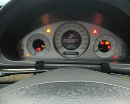 Сірий Мерседес Е-Клас, об'ємом двигуна 1.8 л та пробігом 315 тис. км за 6499 $, фото 1 на Automoto.ua