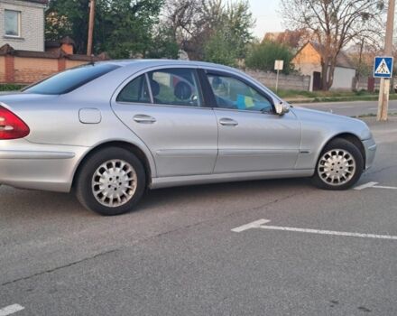 Сірий Мерседес Е-Клас, об'ємом двигуна 3 л та пробігом 300 тис. км за 3300 $, фото 6 на Automoto.ua