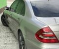 Мерседес Е-Клас 2004 у Каменце-Подольском на Automoto.ua Сірий Мерседес Е-Клас, об'ємом двигуна 2.1 л та пробігом 312 тис. км за 6600 $, фото 3 на Automoto.ua