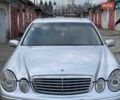 Серый Мерседес Е-Класс, объемом двигателя 2.6 л и пробегом 240 тыс. км за 5600 $, фото 1 на Automoto.ua