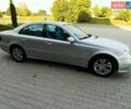 Серый Мерседес Е-Класс, объемом двигателя 2.2 л и пробегом 322 тыс. км за 5999 $, фото 18 на Automoto.ua