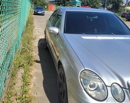 Сірий Мерседес Е-Клас, об'ємом двигуна 2.15 л та пробігом 350 тис. км за 7500 $, фото 10 на Automoto.ua