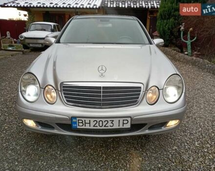 Сірий Мерседес Е-Клас, об'ємом двигуна 2.15 л та пробігом 302 тис. км за 6400 $, фото 1 на Automoto.ua