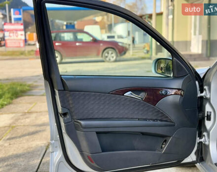 Сірий Мерседес Е-Клас, об'ємом двигуна 2.7 л та пробігом 400 тис. км за 8300 $, фото 52 на Automoto.ua