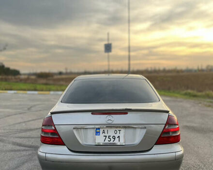 Сірий Мерседес Е-Клас, об'ємом двигуна 2.14 л та пробігом 390 тис. км за 6000 $, фото 4 на Automoto.ua