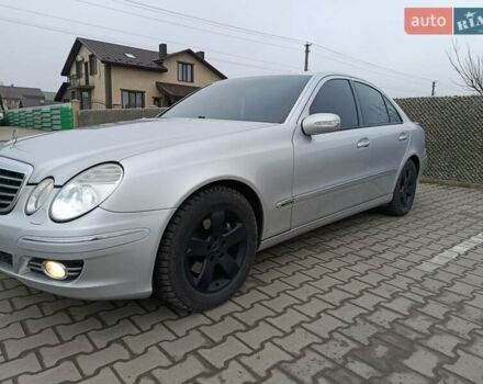 Серый Мерседес Е-Класс, объемом двигателя 2.1 л и пробегом 326 тыс. км за 7200 $, фото 14 на Automoto.ua