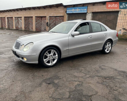 Сірий Мерседес Е-Клас, об'ємом двигуна 3.2 л та пробігом 272 тис. км за 3850 $, фото 13 на Automoto.ua