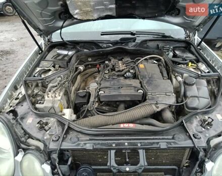 Сірий Мерседес Е-Клас, об'ємом двигуна 1.8 л та пробігом 315 тис. км за 6499 $, фото 4 на Automoto.ua