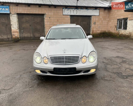 Сірий Мерседес Е-Клас, об'ємом двигуна 3.2 л та пробігом 272 тис. км за 3850 $, фото 10 на Automoto.ua