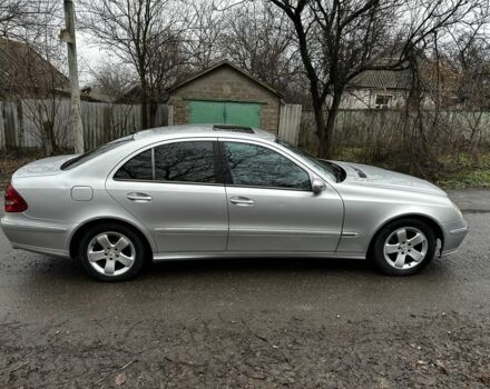 Сірий Мерседес Е-Клас, об'ємом двигуна 2.7 л та пробігом 360 тис. км за 3300 $, фото 7 на Automoto.ua