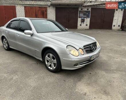 Серый Мерседес Е-Класс, объемом двигателя 2.2 л и пробегом 365 тыс. км за 5500 $, фото 5 на Automoto.ua