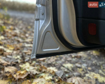 Мерседес Е-Клас 2004 у Тернополі на Automoto.ua Сірий Мерседес Е-Клас, об'ємом двигуна 2.2 л та пробігом 333 тис. км за 5750 $, фото 19 на Automoto.ua