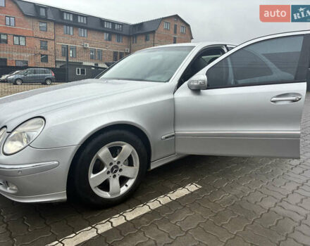 Сірий Мерседес Е-Клас, об'ємом двигуна 2.7 л та пробігом 349 тис. км за 8800 $, фото 8 на Automoto.ua