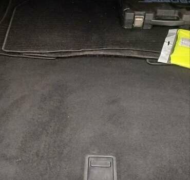 Серый Мерседес Е-Класс, объемом двигателя 1.8 л и пробегом 289 тыс. км за 7150 $, фото 25 на Automoto.ua