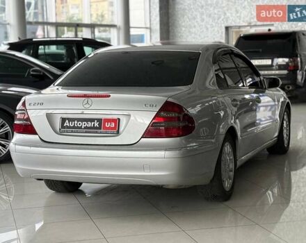 Серый Мерседес Е-Класс, объемом двигателя 2.7 л и пробегом 254 тыс. км за 8790 $, фото 4 на Automoto.ua
